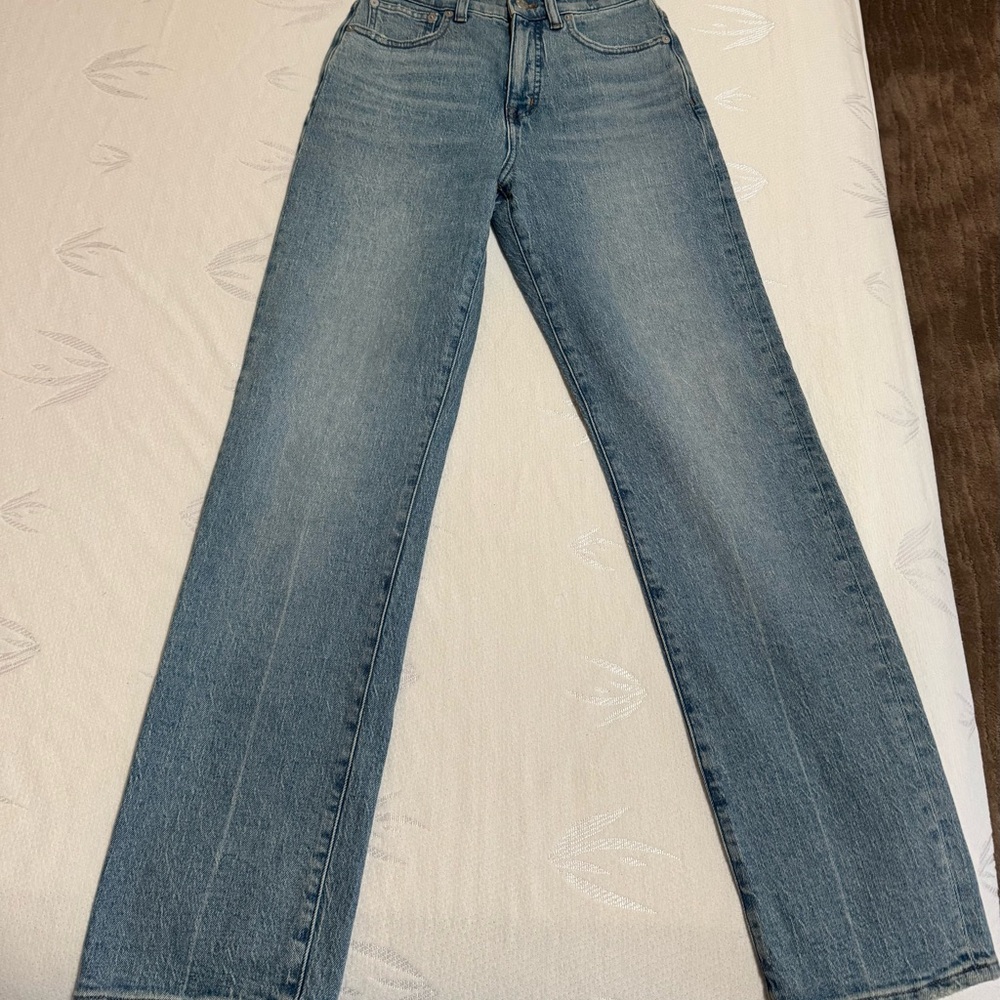Madewell Women's Straight Leg Jeans in Classic Blue